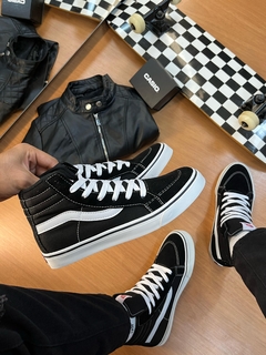 BOTA V A N S SK8-HI BLACK/WHITE - loja online