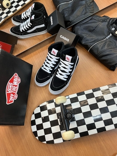 BOTA V A N S SK8-HI BLACK/WHITE - comprar online