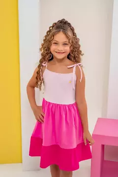 Vestido de Alça com Recortes Modelo Três Marias Rosa - Malaguetinha Kids