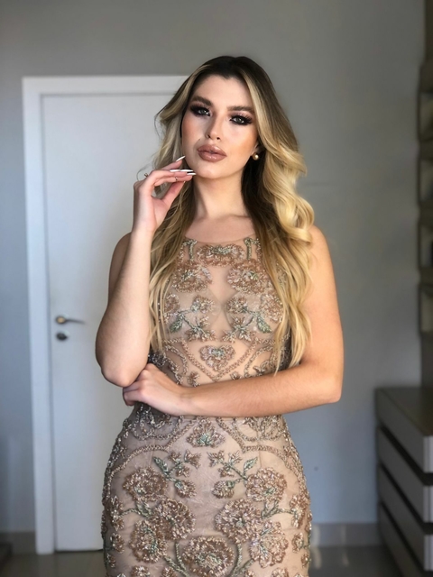 VESTIDO BORDADO NUDE E VERDE