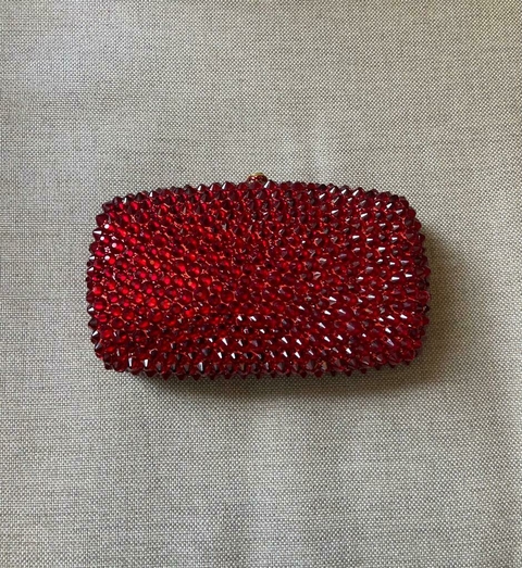 CLUTCH VERMELHA PEDRARIA