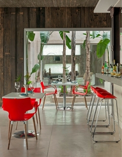 MESA MENTA CUADRADA BAJA