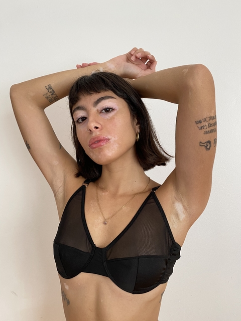 Conjunto norah con less tiro alto microtul