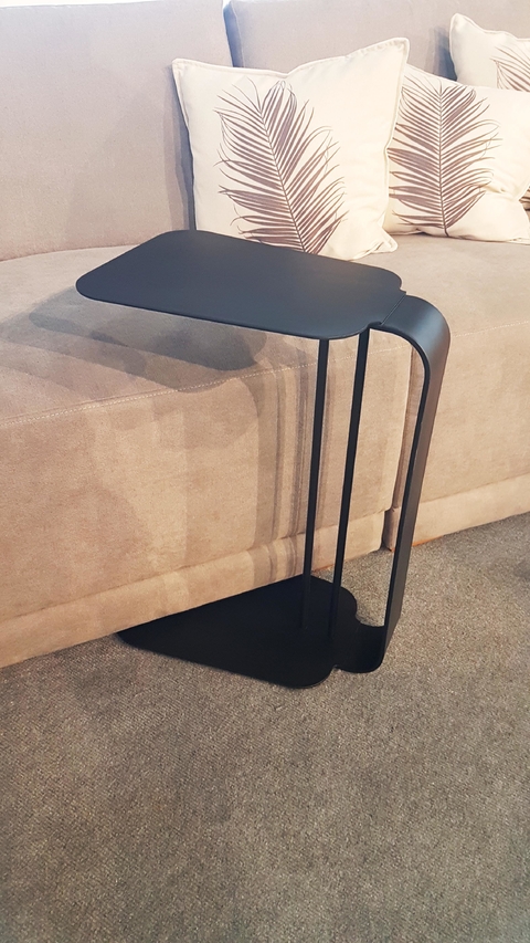 Mesa Astrid de Arrime Hierro Negro