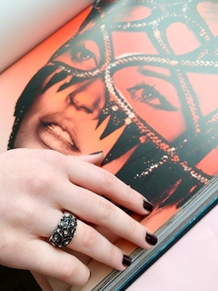 Anillo negro de acero quirurgico FIONA