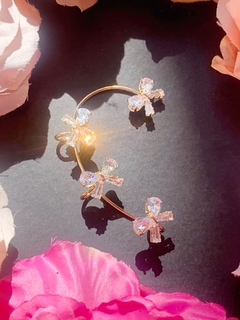 Earcuff moños de piedras BOWS en internet