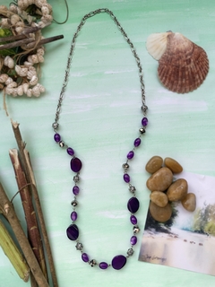 Collar violeta de cristales LOU en internet