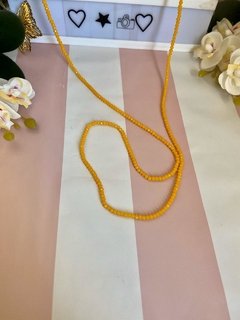 Salva óculos amarelo na internet