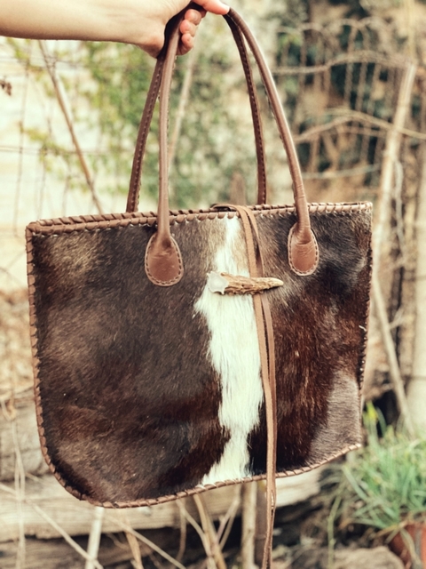 Cowhide gateada