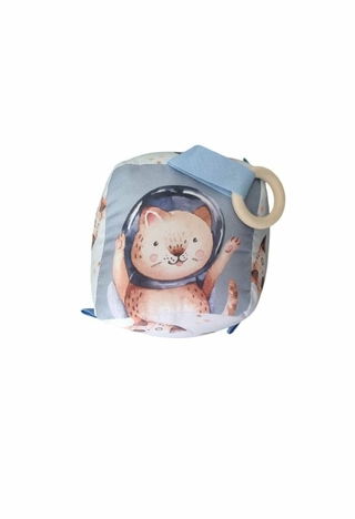 Cubo Sensorial Didactico Apego De Tela Con Sonajero P/ Bebes