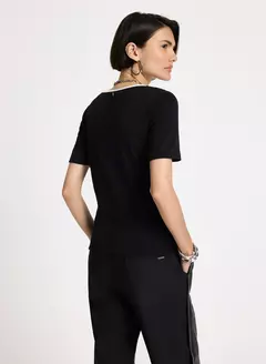 Blusa Le Lis Naomi I Feminina na internet