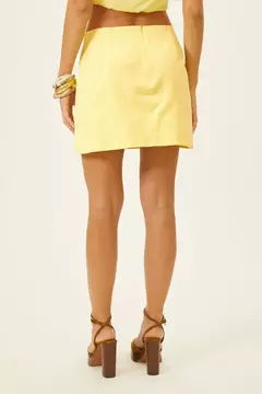 SHORTS SAIA ODETE AMARELO na internet