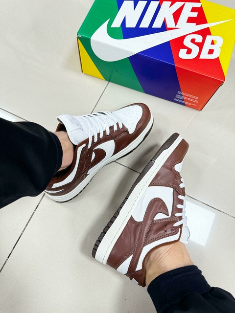 Dunk Low Premium Branco/Marrom - loja online
