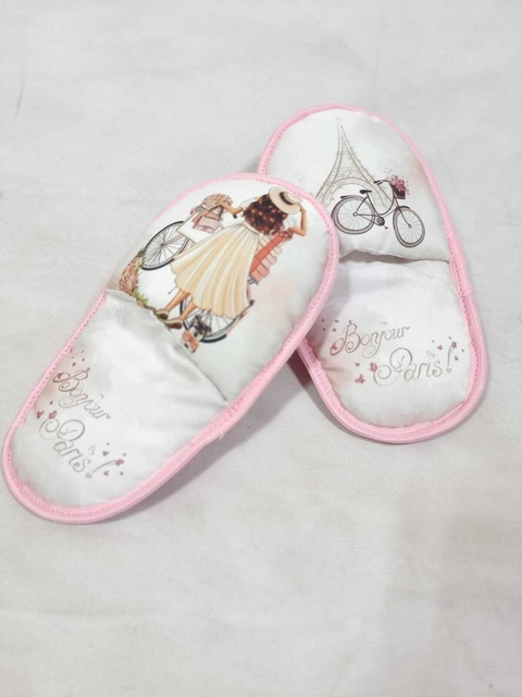 Pantufa personalizada para Lembrancinhas tema Paris
