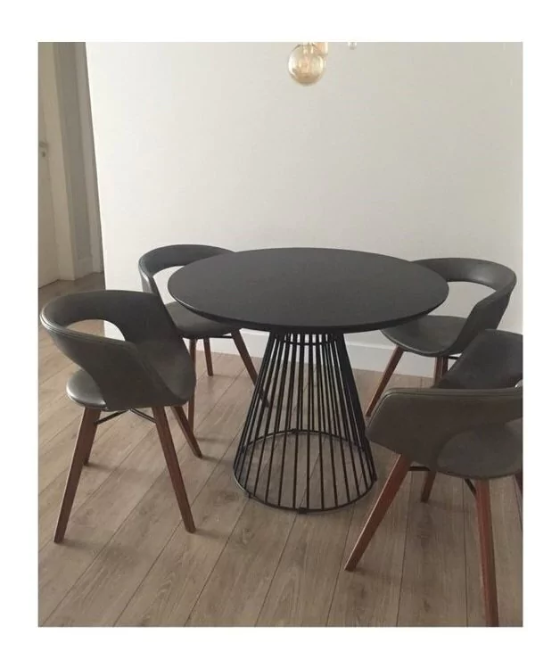 Conjunto de Jantar Mesa Torre e Cadeiras Aria Mittisa