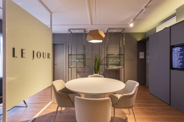 Mesa Jantar Infi na internet