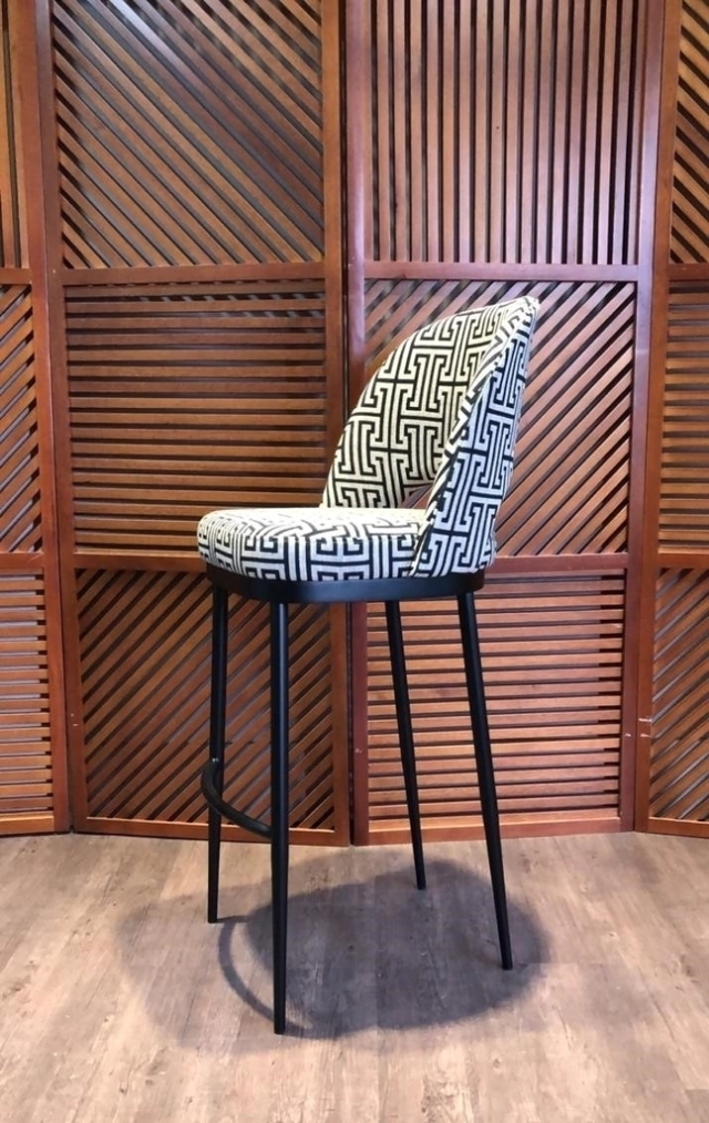 Banquetas Personalizáveis de Fábrica