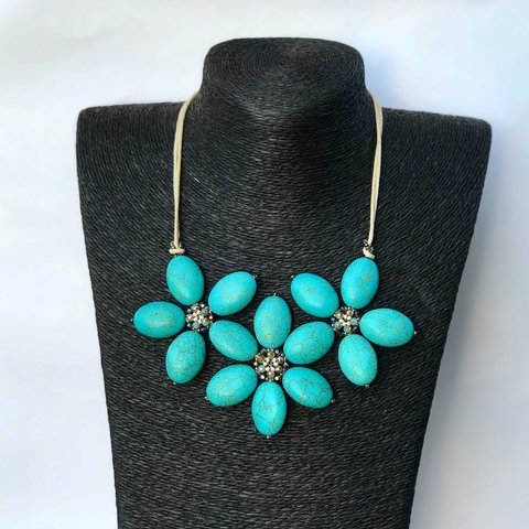 Collar María Laura