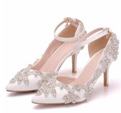 Scarpin strass fivela princess