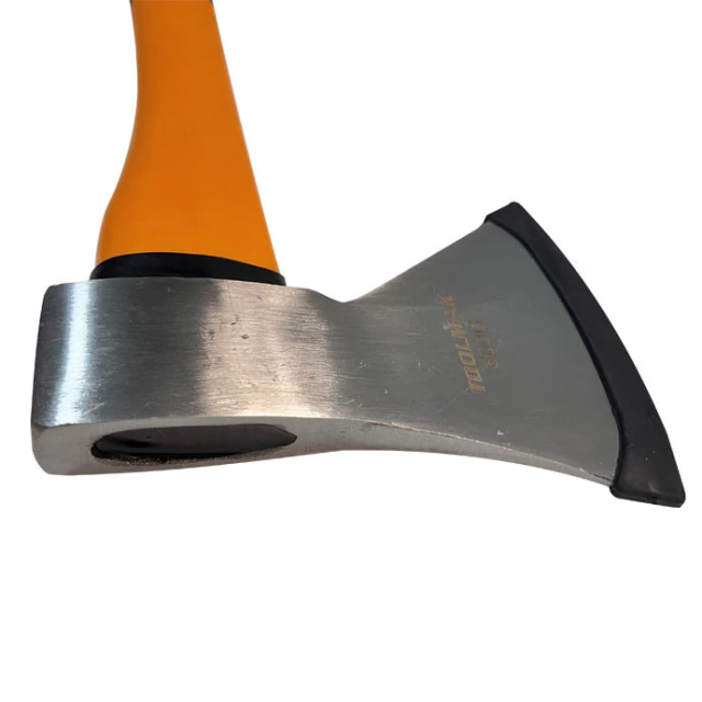 Hacha con mango de fibra 600 g - comprar online