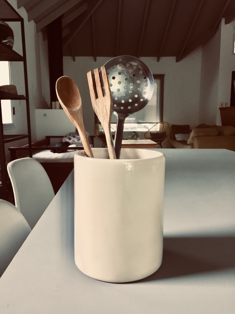 CONTENEDOR DE CUBIERTOS/ FLORERO BAJO