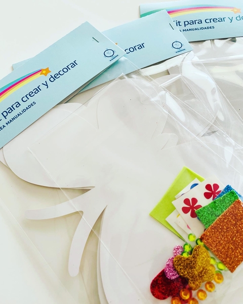 Kit para armar y decorar mariposas