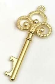 Destapador llave antigua