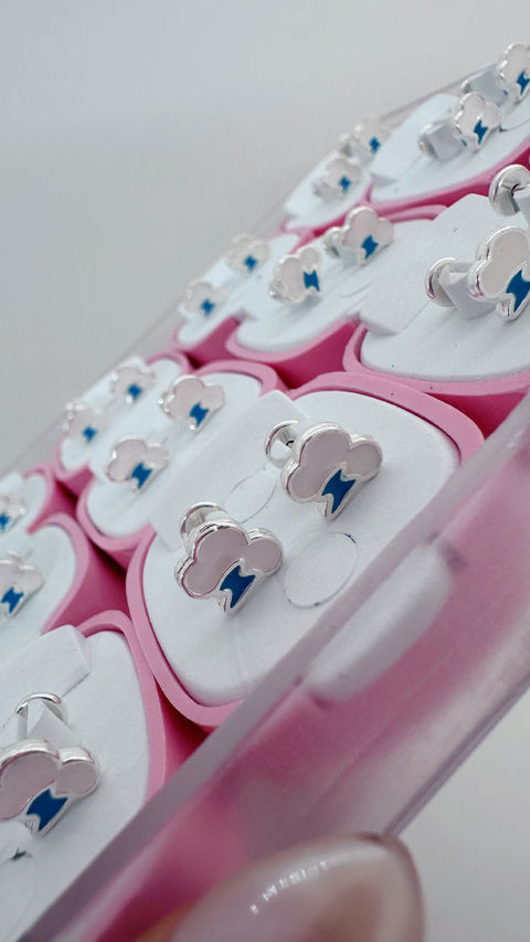 DOCENA DE ABRIDORES NUBE CON RAYO CELESTE