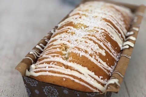 Budín de coco y dulce de leche