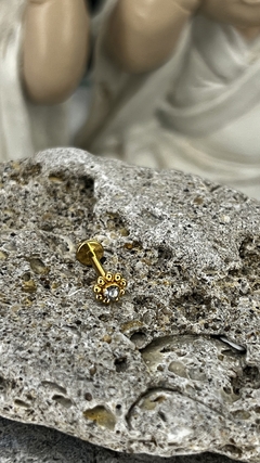 Piercing Flor con strass y filigrana varios colores - comprar online