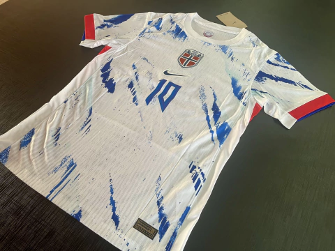 Camiseta Noruega DRI-FIT Suplente 2024/25 Odegaard 10 Match Blanca