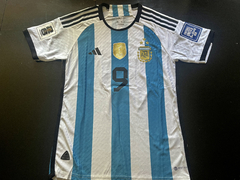 Camiseta Argentina Titular 2023 HeatRdy Julian Alvarez con parche de campeon y eliminatorias 2026