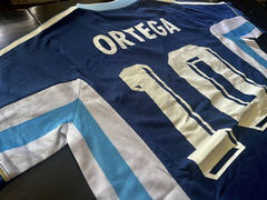 Camiseta RETRO Argentina Suplente 1998 Azul Ortega - comprar online