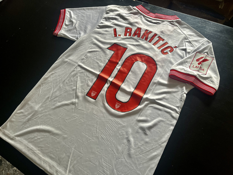 Camiseta Sevilla Titular 2023/24 Rakitic