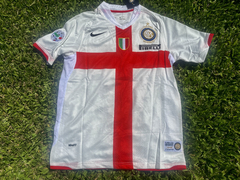 Camiseta RETRO Inter Suplente 2007/08 Blanca Cambiasso - comprar online