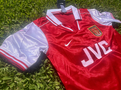 Camiseta RETRO Arsenal Titular 1996/98 Bergkamp en internet