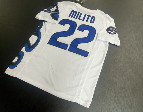 Camiseta RETRO Inter Suplente 2009/10 Milito 22