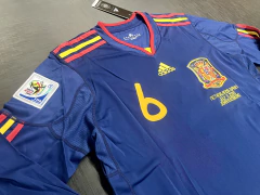Camiseta RETRO Manga Larga España Suplente 2010 Iniesta 6 - Janisal Deportes