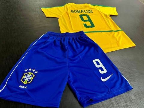 Kit de Niños Retro Brasil Titular Ronaldo 2002