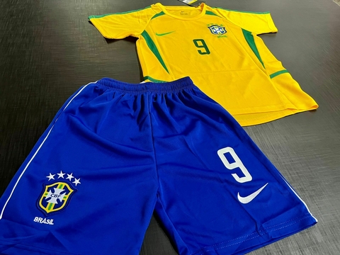Kit de Niños Retro Brasil Titular Ronaldo 2002