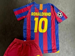 Kit de Niños Retro Barcelona Titular Ronaldinho 2005/06 en internet