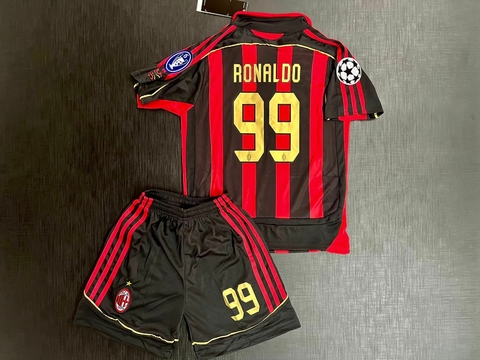 Kit de Niños Retro Milan Titular Ronaldo 2006/07