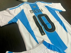 Kit de Niños Argentina Titular Messi 2024/25 en internet