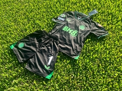 Kit de Niños Aston Villa Negro Martinez 2023/24 en internet