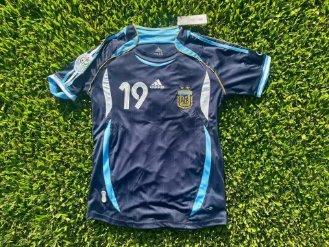 Camiseta RETRO Argentina Suplente Messi 2006