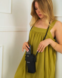 PORTA CELULAR NEGRO CLEO - tienda online