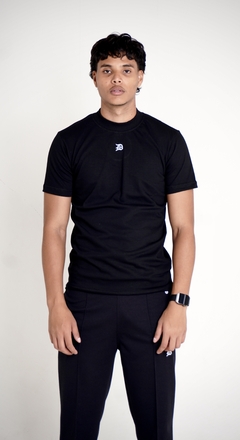 Camiseta Regular Basic Preto na internet