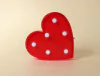 Corazón encendido lámpara bombillitos