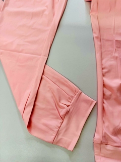 Conjunto Feminino em Tactel com Capuz – Conforto e Estilo - R&F Modas