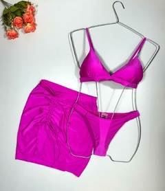 Conjunto Biquíni com Saída – Design Completo e Sofisticado